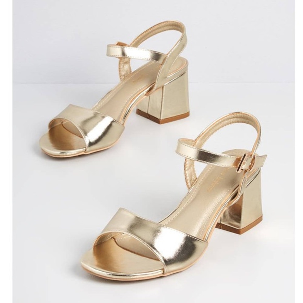 Modcloth / Princess Highway Mention It All Heel / Gold / Size 36